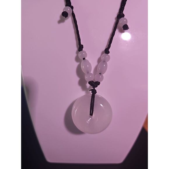 Beautiful! Natural Jade Peace Lucky Buckle Pendant Necklace Healing Adjustable - Picture 9 of 12
